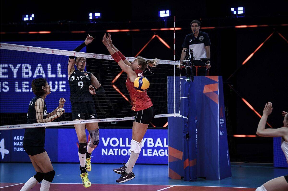 关于比利时客场惨败，遭遇联赛首败的信息