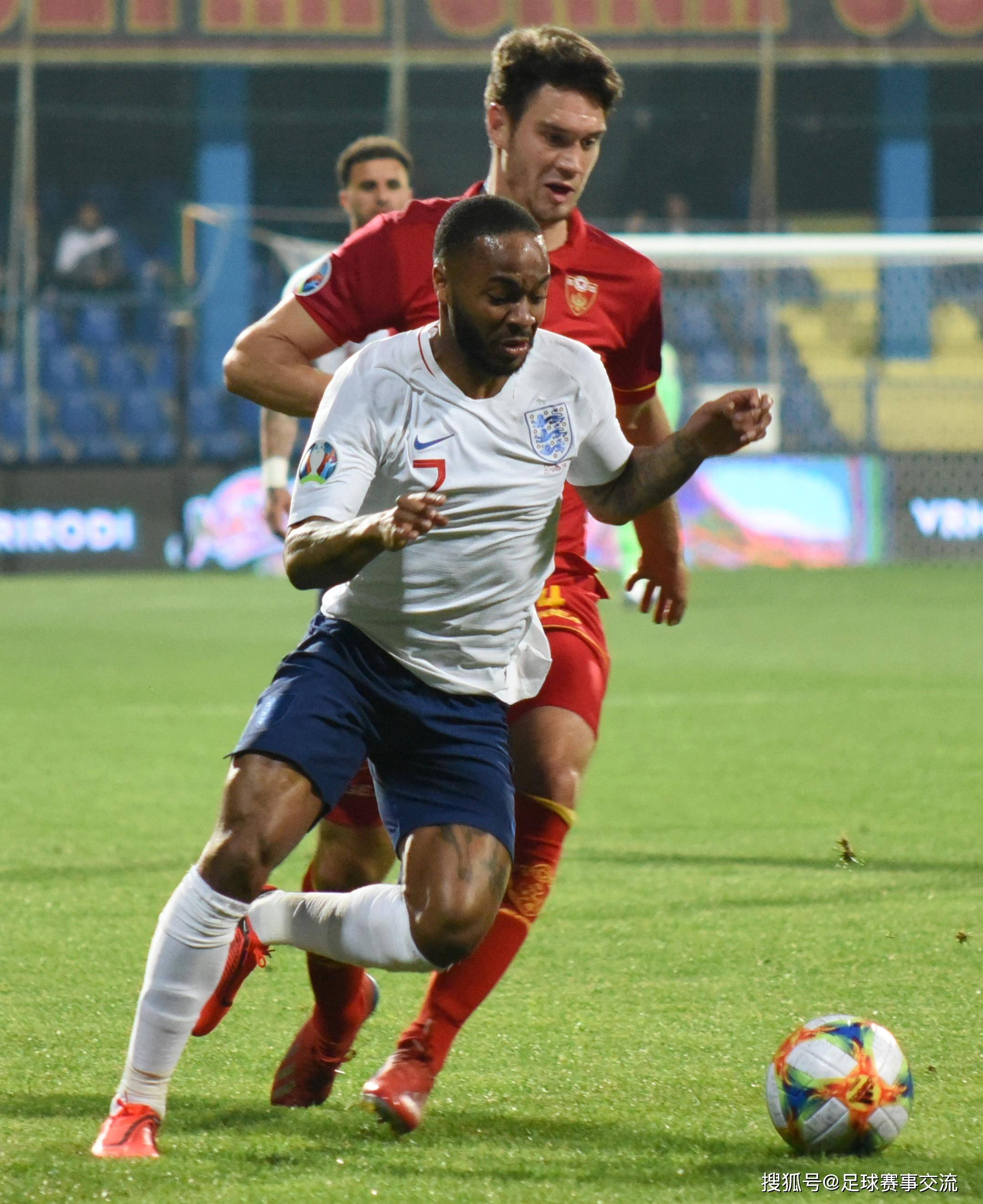 包含波兰憾负英格兰,实力对比差距明显的词条 包含波兰憾负英格兰,实力对比差距明显的词条