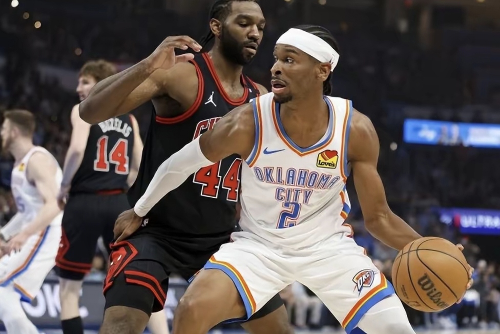 包含公牛轻取湖人，利拉德点燃赛场的词条