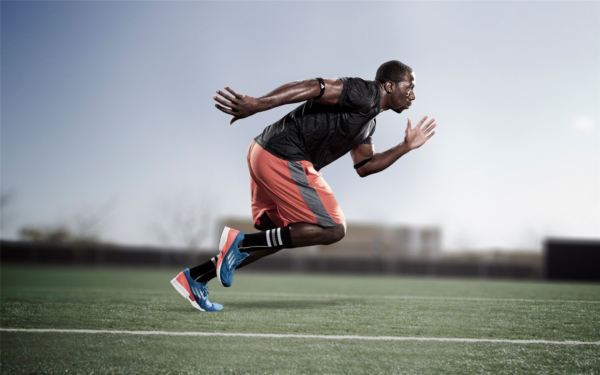 奥斯梅恩的统治力，从喀麦隆到日本，攻防两端的现代足球哲学